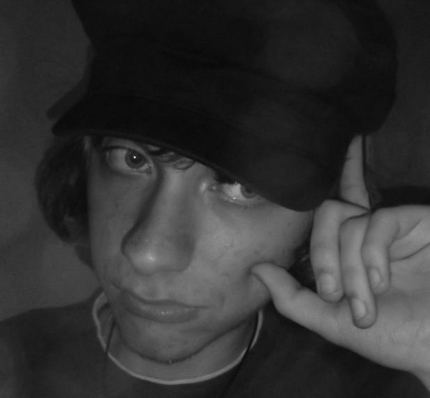 09062007152grey.jpg
