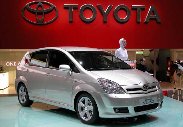 toyota-corollaverso.jpg