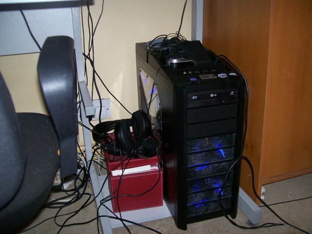 pc001gt9.jpg